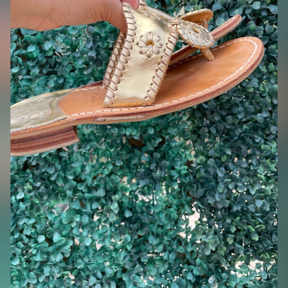 Jack Rogers Women's Gold Sandals Size 6 - Picture 5 of 10